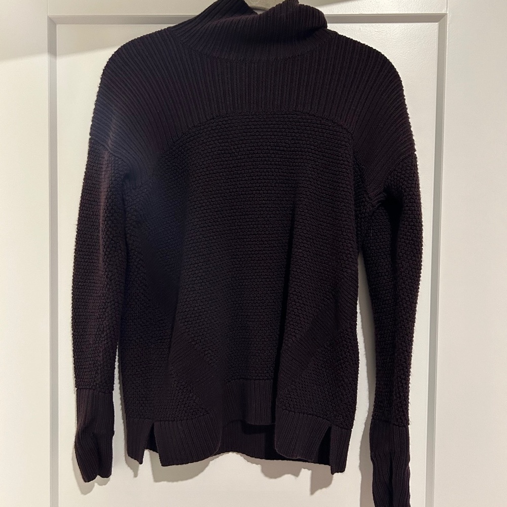 Dark purple Lulu lemon sweater